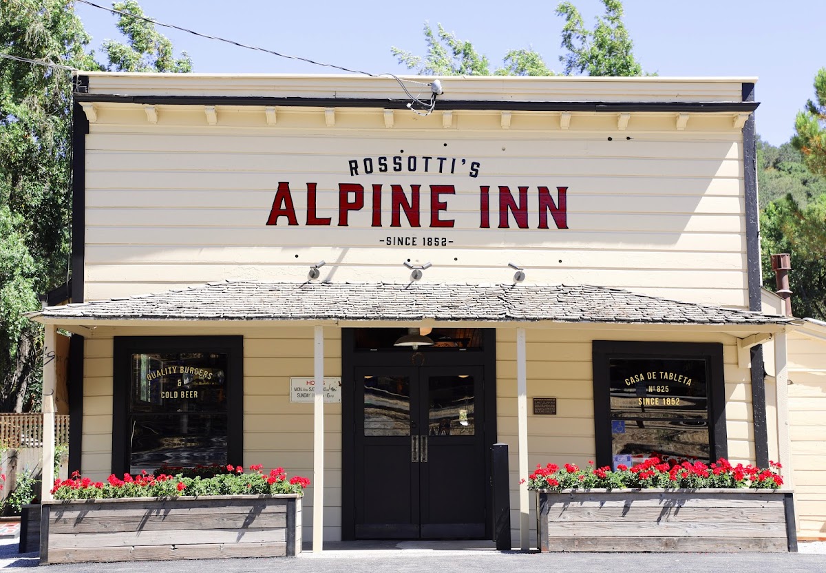 Rossotti’S Alpine Inn